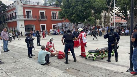 Hombre Se Prende Fuego En Plaza P Blica Y Luego Exige Ayuda En Oaxaca