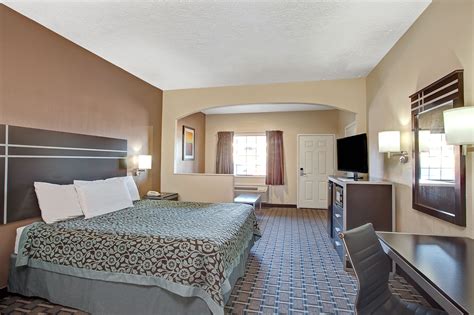 Days Inn & Suites by Wyndham Houston North/Spring | Houston, TX Hotels