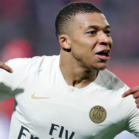 Presidente De Francia Revela Por Error El Próximo Equipo De Kylian Mbappé Tras Dejar El Psg