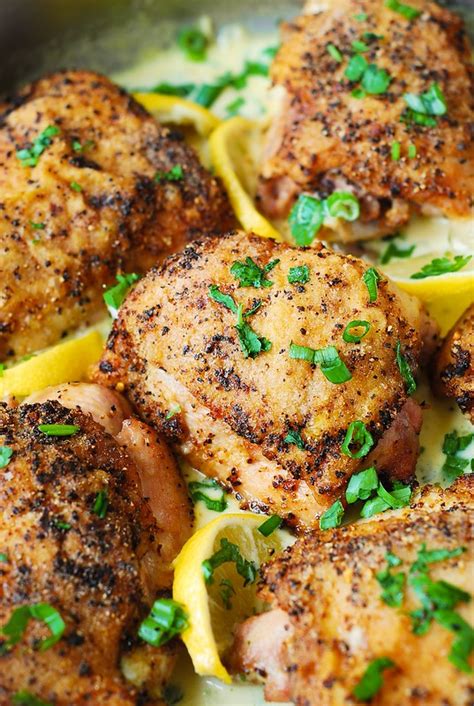 Lemon Pepper Chicken With Creamy Garlic Lemon Sauce