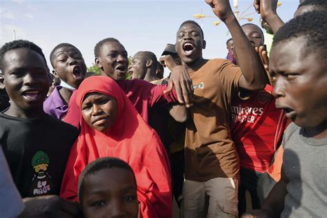 Au Niger La Situation Politique Et Conomique Saggrave Conflits