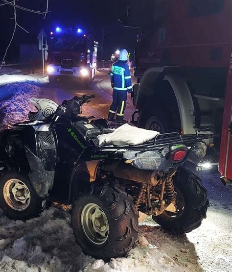 Ratułów Dwie nastolatki miały wypadek jadąc na quadzie Jedna będzie