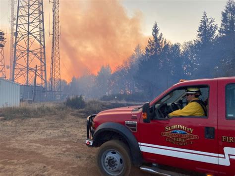 Oregon Wildfire Explodes In Size As Multiple Blazes Rage Across The West Forcing Evacuations