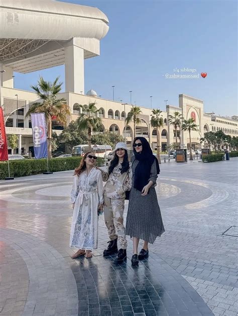 6 Gaya Aaliyah Massaid Di Hari Pertama Kunjungannya Ke Dubai Bersama
