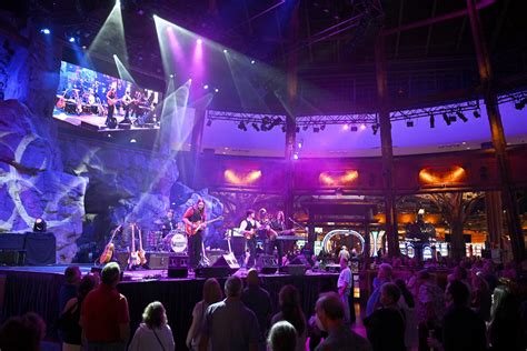 Mohegan Suns 10th Annual Locals Live Competition Returns This November