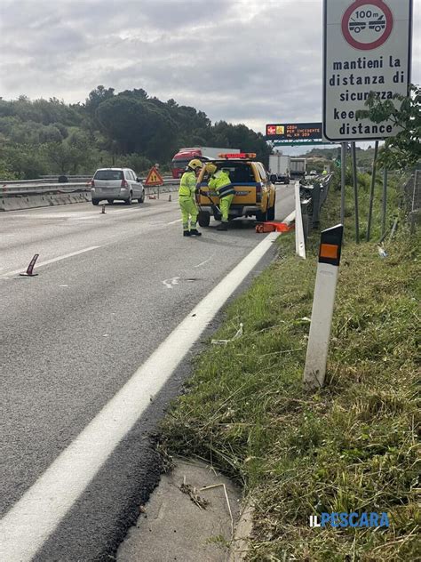 Incidente Autostrada A Pescara Nord Citt Sant Angelo Atri Pineto