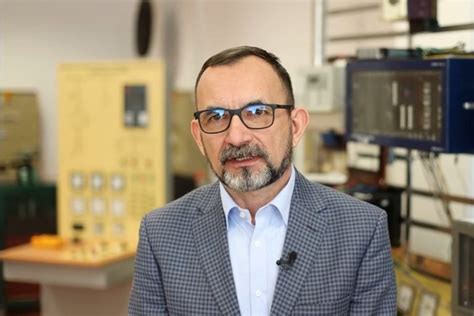 Dr inż Sławomir Kwiećkowski Elektrotechnika to szczególnie cenione