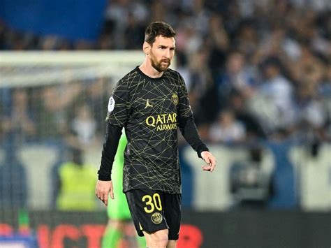 C Est Officiel Lionel Messi Ne Jouera Plus Au Paris Saint Germain La