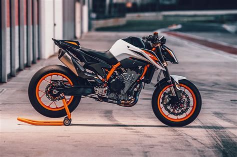 Ktm Duke 890 R Akrapovic