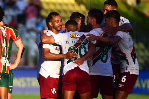 A Gazeta Fluminense vence o Sampaio Corrêa e faz a festa dos