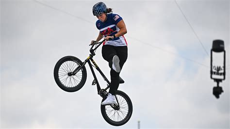 Americans finish 1-2 in women's BMX freestyle seeding round | NBC Olympics