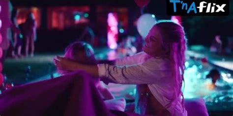 Pommelien Thijs Bikini Scene In High Tides Tnaflix