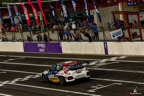 Montenegro Intratable En El Tcr South Am Rica De Rivera Todo Fierro