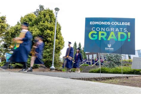 Commencement Photos Edmonds College