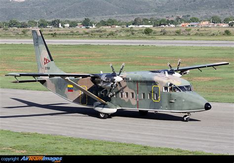 Short 360-300 (2358) Aircraft Pictures & Photos - AirTeamImages.com