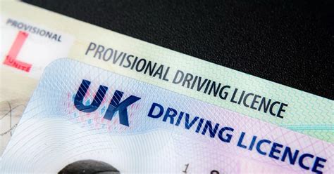 DVLA Tells UK Drivers They Must Give Up Their Licence If They Have