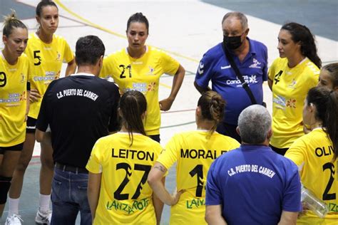 Duelo De Invictos Entre El Cb Puerto Del Carmen Y El Hand Vall Valladolid