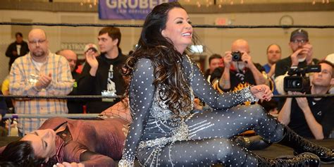 10 Backstage Stories About Candice Michelle We Cant Believe