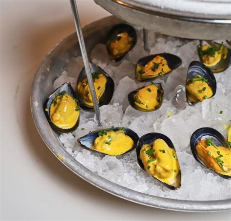 Curried In Shell Chilled Mussels Taylor Shellfish Farms Seattle Wa