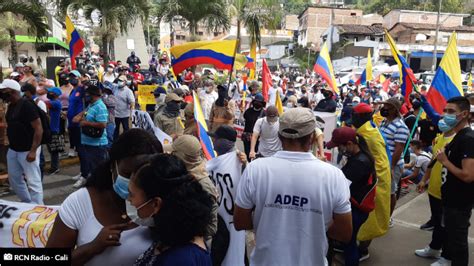 Colombia Masivas Movilizaciones En Todo El País En Una Nueva Jornada