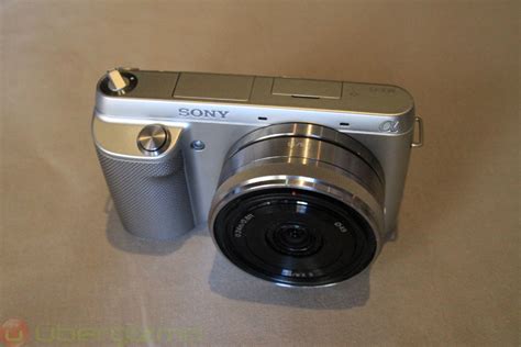 Sony NEX-F3 Camera, Hands-On | Ubergizmo