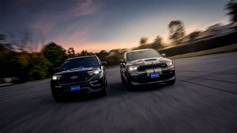 Dodge Durango Srt Vs Ford Explorer St Cu L Gana