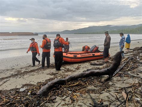 10 Mahasiswa Tenggelam Di Pantai Batu Gong Konawe 1 Warga Ikut Hilang
