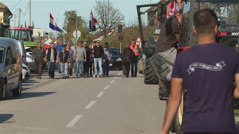 Stigle dobre vijesti za svinjogojce ali od prosvjeda ne odustaju Već