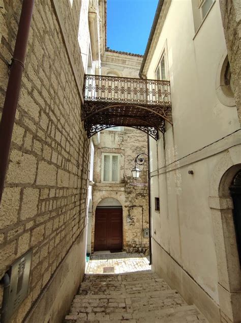 Ferrazzano Balcone Di Passaggio Tra I Vicoli Del Centro Storico Foto De