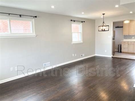 915 Jefferson St Ne Washington Dc 20011 House Rental In Washington