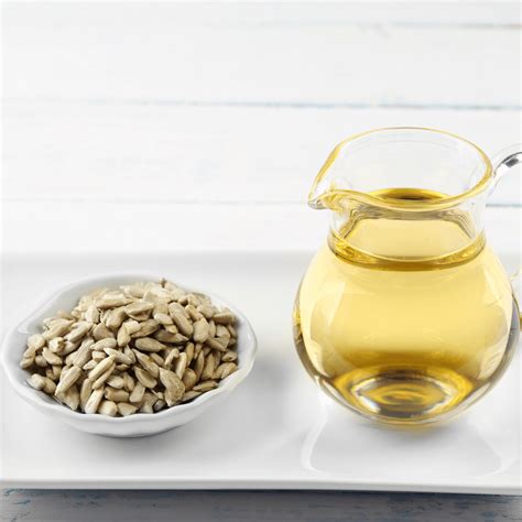 Meadowfoam Seed Oil Benefits for Skin; How to Use, Where to Buy + DIY Recipes - Simple Pure Beauty