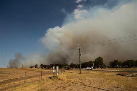 WA bushfire: Properties destroyed as firefighters continue to battle ...