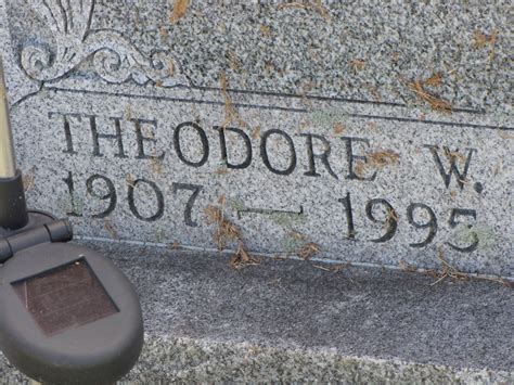 Theodore W Shorty Cassel 1907 1995 Mémorial Find a Grave