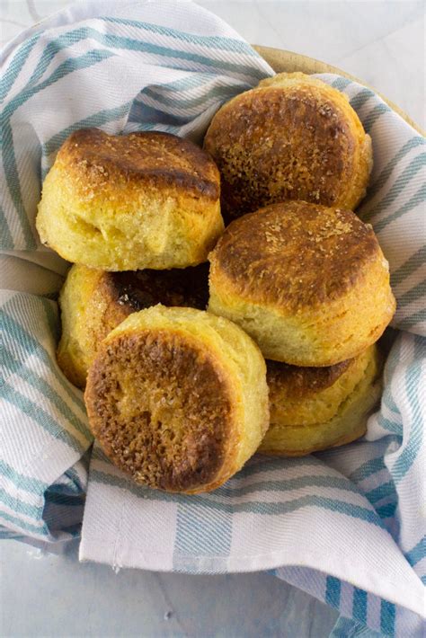 Hardee's Biscuits Recipe (with Video) | Recipe in 2023 | Hardees biscuit recipe, Biscuit recipe ...