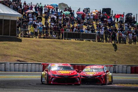 Stock Car No Calor Do Velocitta Ricardo Zonta E Matias Rossi Repetem