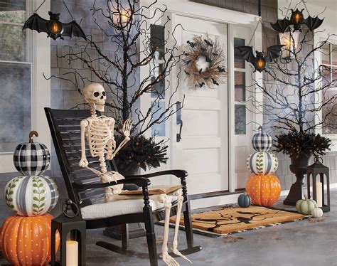 Add Some Spirit To Your Porch With These Halloween Porch Decor Ideas Tips