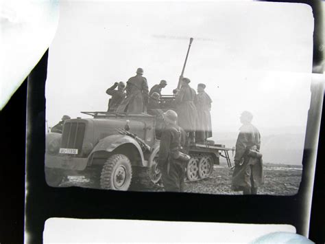 LKW Geschütz Technik Soldaten Negative3 Postimages