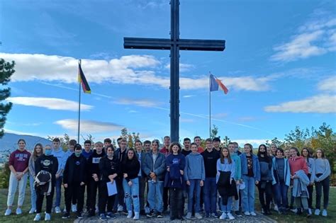 Schülerinnen und Schüler des Engener Gymnasiums bei der zentralen