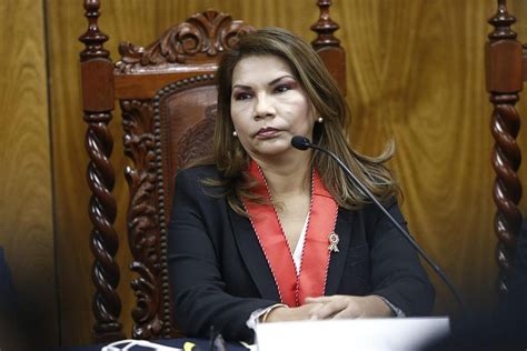 Fiscal Marita Barreto Jefa De Eficcop Es Suspendida Por Meses Atv