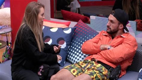 Carla Diaz Fala Sobre Relação Com Arthur Ficou Indefinido Casa Bbb