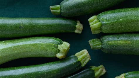 How to Buy and Store Zucchini and Summer Squash | Epicurious