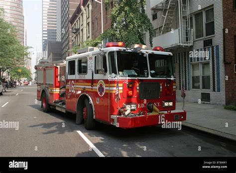 Fdny Engine 16 Stock Photo Alamy
