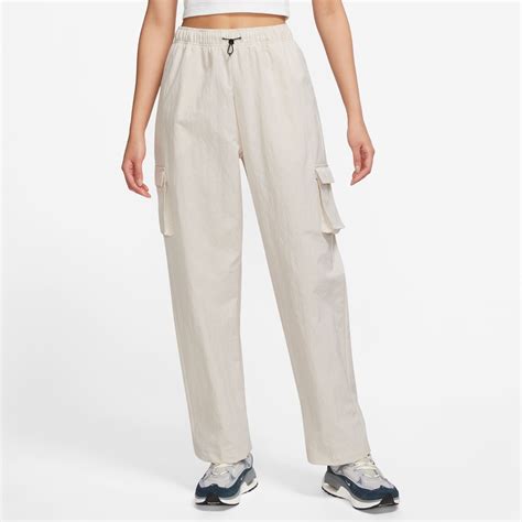 Nike Sportswear Essential Womens High Rise Woven Cargo Pants Open