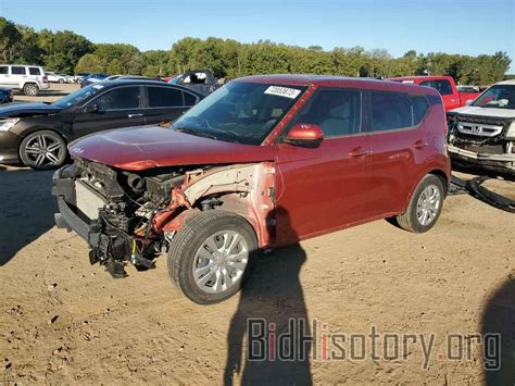Report Kndj23au7n7810967 Kia Soul 2022 Red Gas Price And Damage History