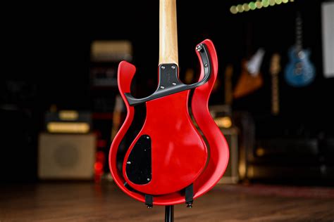 Vox Starstream 1h Short Scale Bass In Red Guitar Gear Giveaway