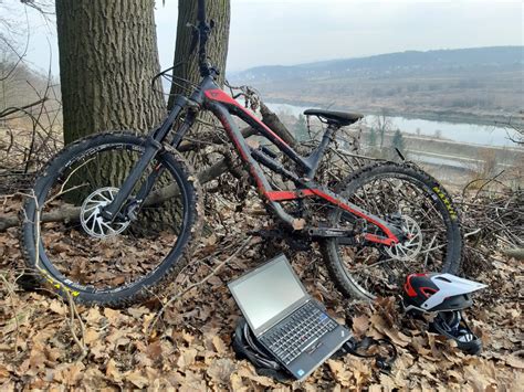 X220 in the wild tracking bikes with GPS : r/thinkpad