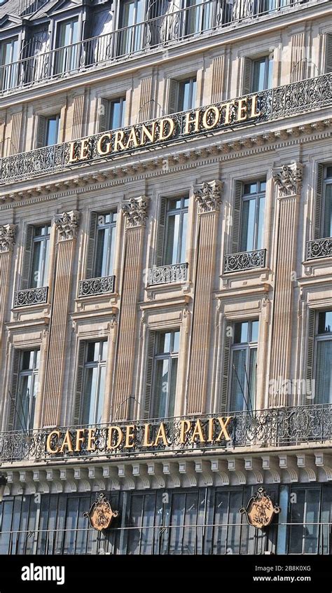 Le grand hotel paris france hi-res stock photography and images - Alamy