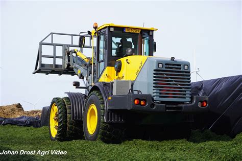 New Holland Gras Hakselen Met Een New Holland FR500 Trekkerweb Nl