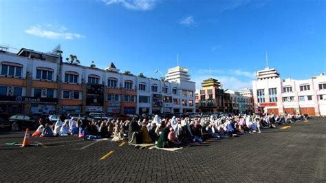 Foto Foto Sholat Idul Adha Umat Muslim Muhammadiyah Di Kawasan