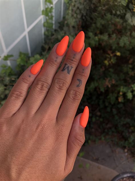 Pin by Alexis on Nails | Orange acrylic nails, Neon orange nails ...